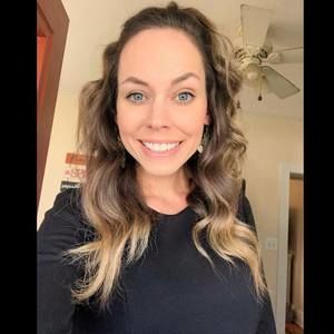 Meet your Posher, Stacy